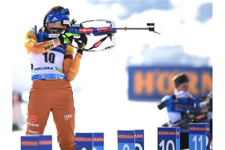 Will sich beim abschließenden Massenstart in Östersund noch einen Podestplatz im Gesamtweltcup sichern: Franziska Preuß. Foto: Sven Hoppe/dpa