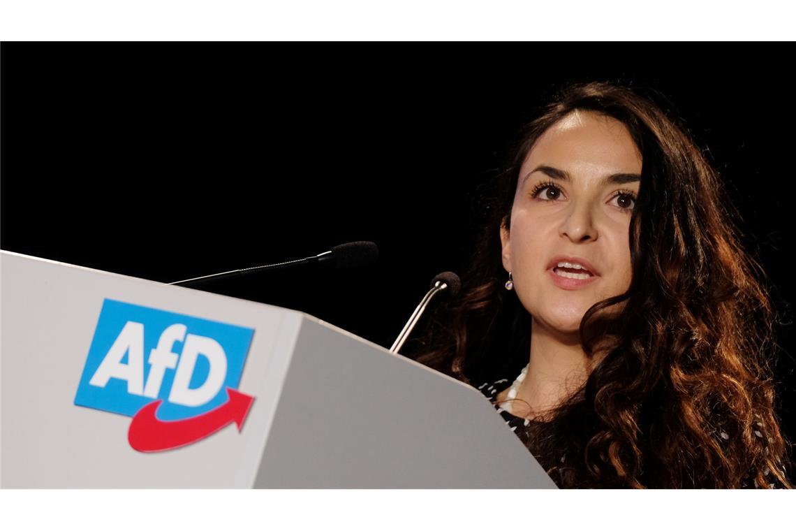 Will sich zu internen Chats nicht äußern: Die AfD-Politikerin Mary Khan. (Archivbild)