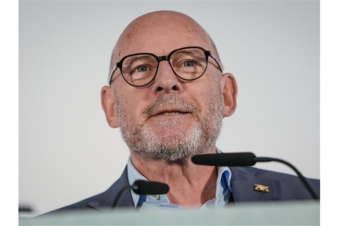 Hermann will Schwarzfahren entkriminalisieren Winfried Hermann (Grüne), Verkehrsminister von Baden-Württemberg. Foto: Christoph Schmidt/Archivbild
