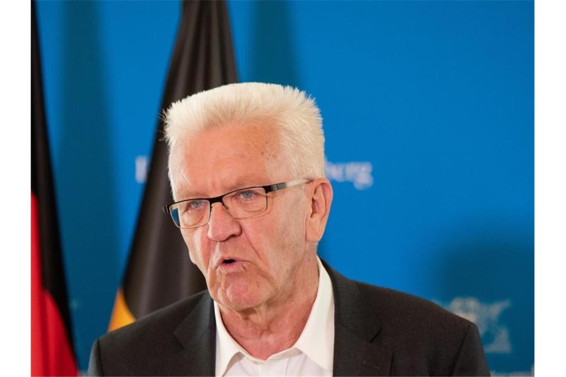 Winfried Kretschmann (Bündnis 90/Die Grünen), Ministerpräsident von Baden-Württemberg, spricht. Foto: Christoph Schmidt/dpa