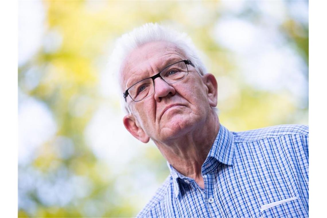 Regierung und Autobranche treffen sich zum „Strategiedialog“ Winfried Kretschmann (Bündnis 90/Die Grünen), Ministerpräsident von Baden-Württemberg. Foto: Tom Weller/dpa/Archivbild