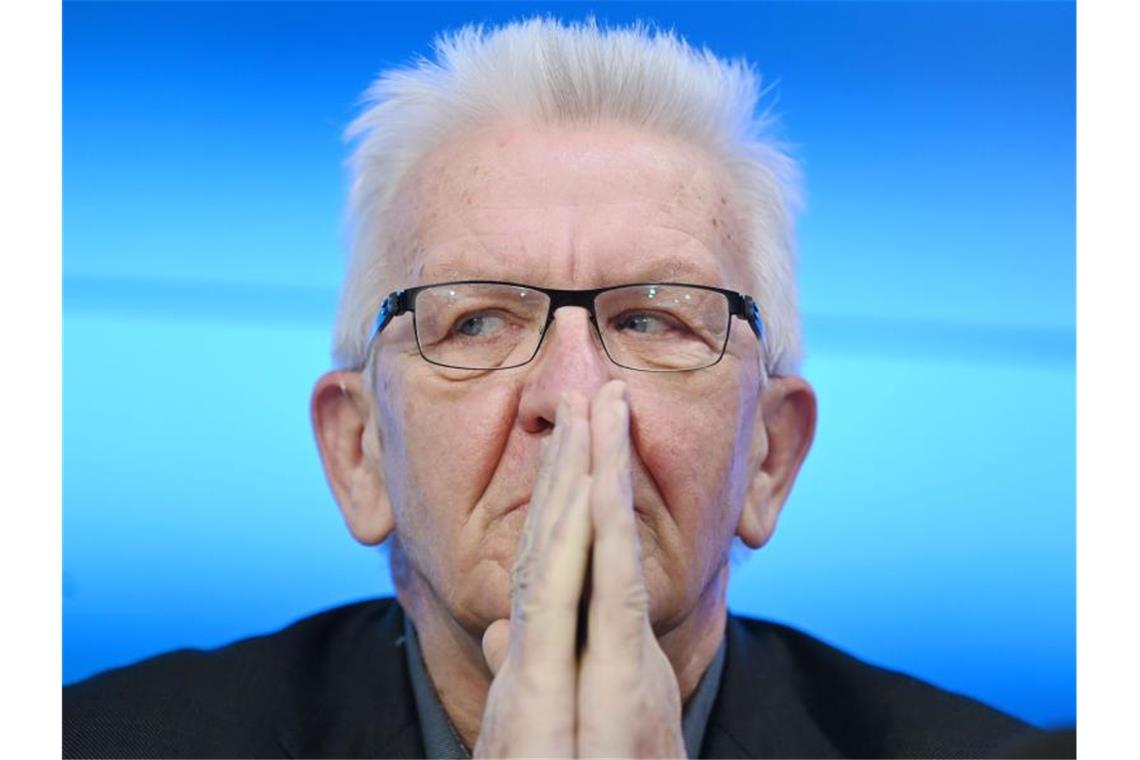 Deutlich mehr Geld für Sportvereine in Baden-Württemberg Winfried Kretschmann (Bündnis 90/Die Grünen), Ministerpräsident von Baden-Württemberg, gestikuliert. Foto: Marijan Murat/dpa