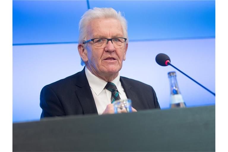 Winfried Kretschmann (Bündnis 90/Die Grünen), Ministerpräsident von Baden-Württemberg, spricht. Foto: Sebastian Gollnow/dpa/Archivbild