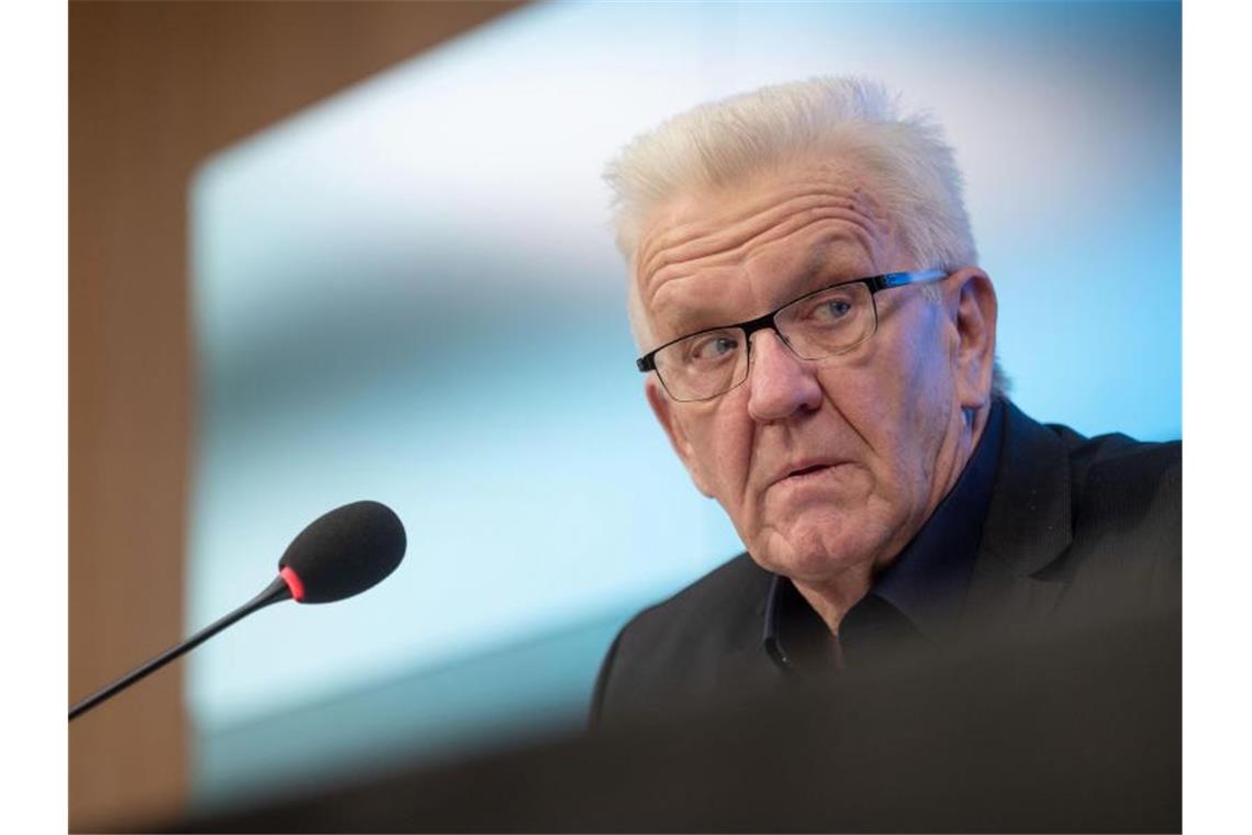 Grüne starten mit der FDP in die zweite Sondierungsrunde Winfried Kretschmann (Bündnis 90/Die Grünen), Ministerpräsident von Baden-Württemberg. Foto: Marijan Murat/dpa