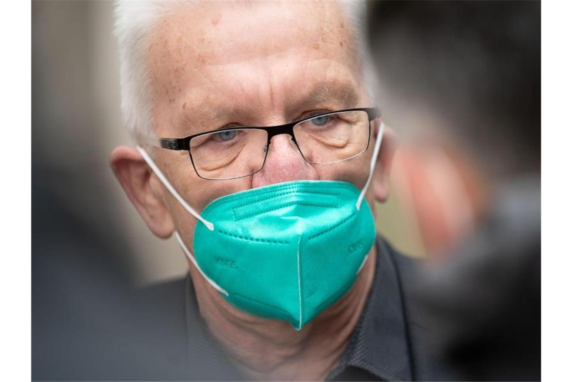 Koalitionsverhandlungen: Grüne und CDU beginnen letzte Phase Winfried Kretschmann (Bündnis 90/Die Grünen), Ministerpräsident von Baden-Württemberg, spricht. Foto: Marijan Murat/dpa