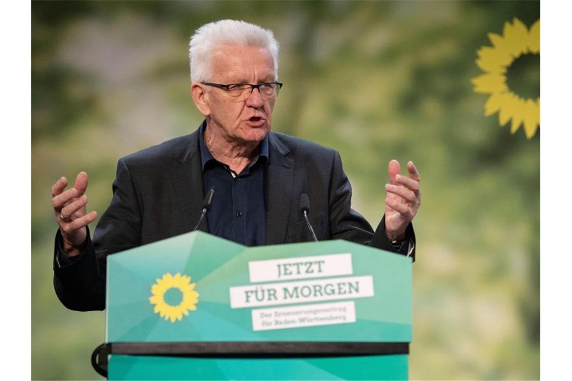 Kretschmann: „Der grünste Koalitionsvertrag aller Zeiten“ Winfried Kretschmann (Bündnis 90/Die Grünen), Ministerpräsident von Baden-Württemberg, spricht. Foto: Marijan Murat/dpa