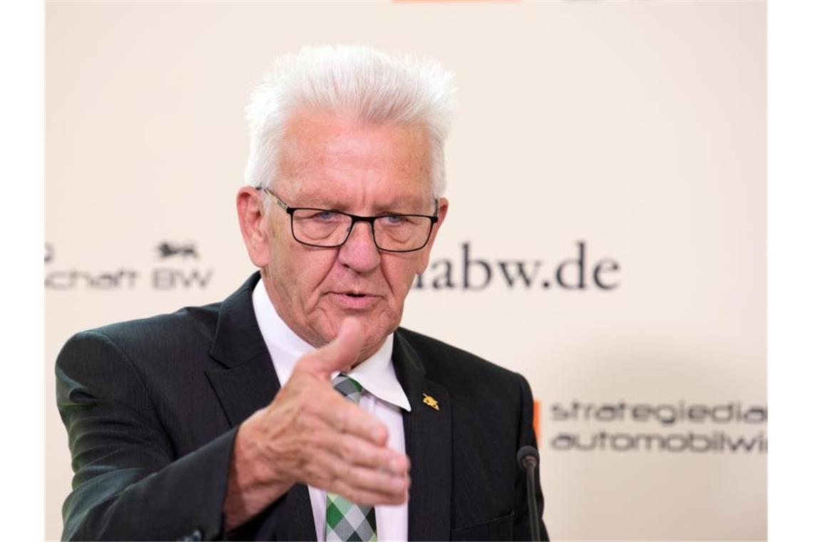 Kretschmann zum Ganztagsschulen-Streit: „Man kommt zusammen“ Winfried Kretschmann (Bündnis 90/Die Grünen), Ministerpräsident von Baden-Württemberg. Foto: Soeren Stache/Archivbild