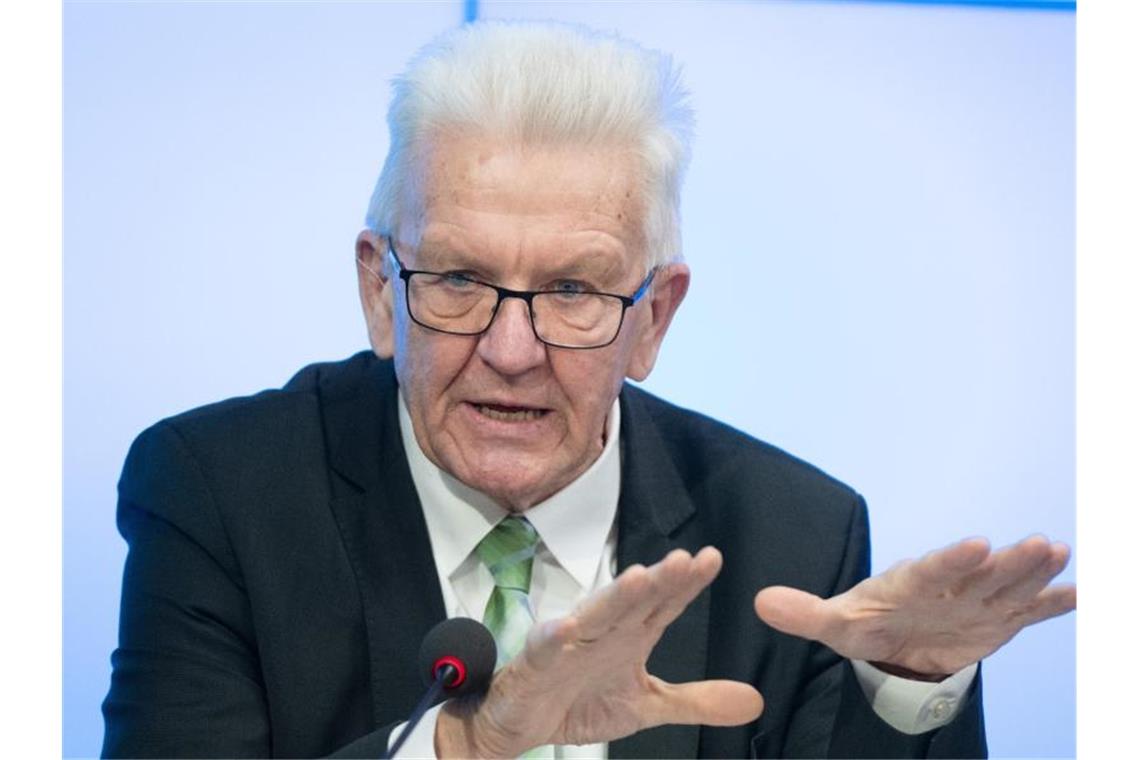 Kretschmann sieht in Pandemie großen Rückhalt in Bevölkerung Winfried Kretschmann (Bündnis 90/Die Grünen), Ministerpräsident von Baden-Württemberg, spricht. Foto: Bernd Weißbrod/dpa