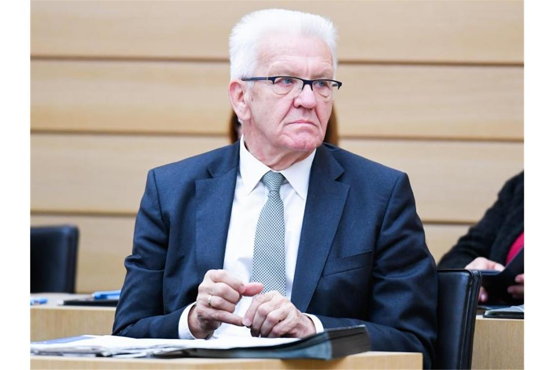 Kretschmann lädt zum großen Mediengipfel