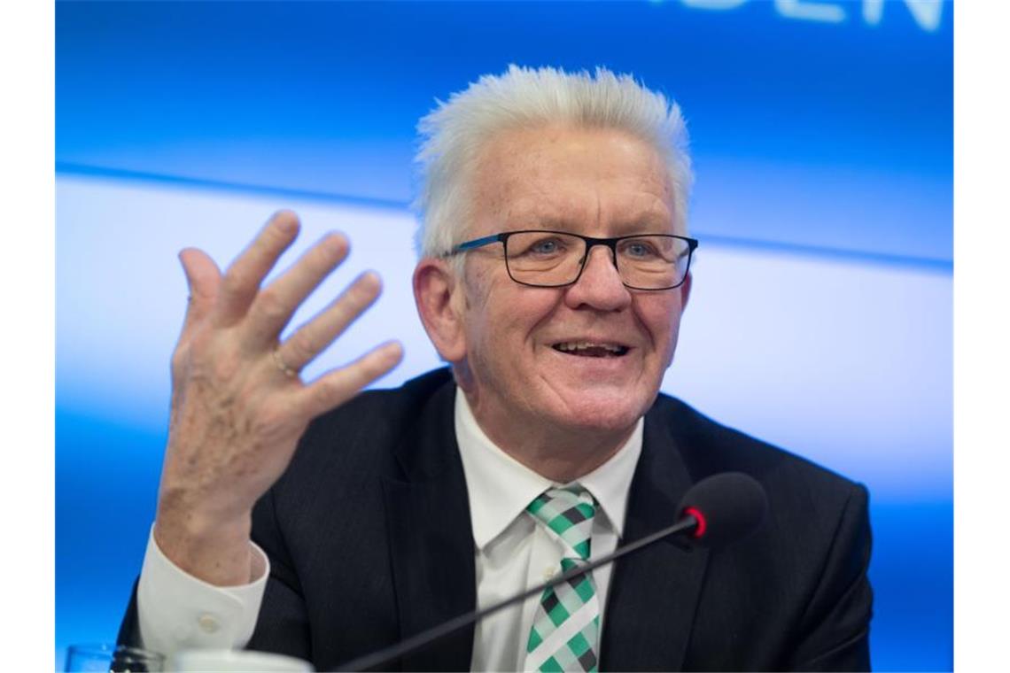 Kretschmann fordert Aufnahme von Flüchtlingen