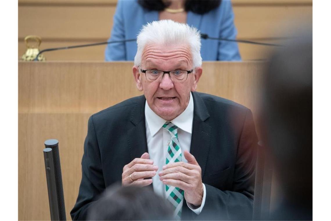 Kretschmann: „Pandemie treibt mich mehr um als Umfrage“