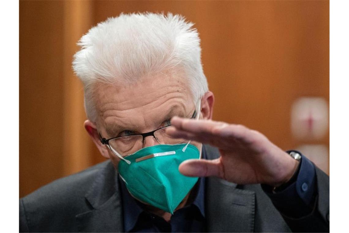 Kretschmann: Grundschulen und Kitas könnten bald öffnen Winfried Kretschmann, der Ministerpräsident von Baden-Württemberg. Foto: Marijan Murat/dpa/Archivbild