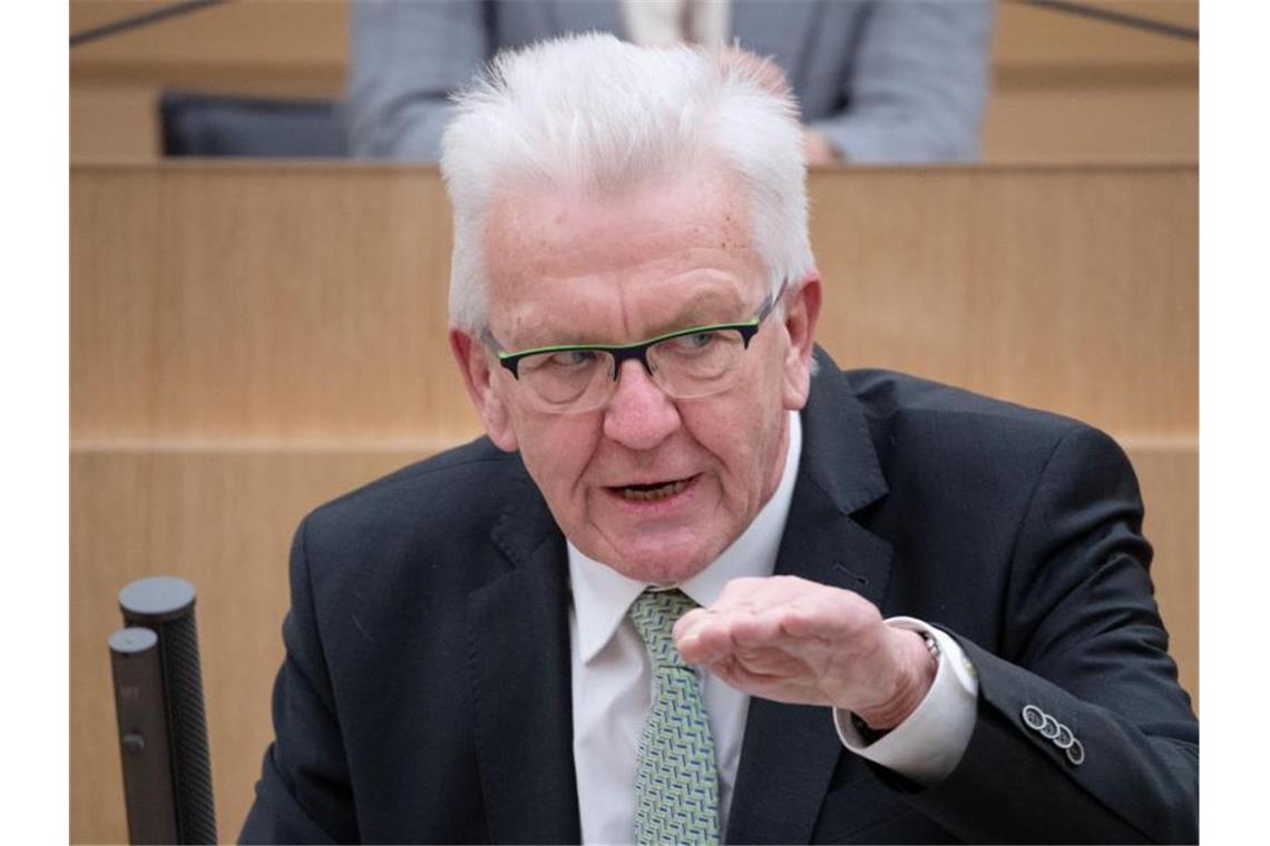 Kretschmann: Grenzschließung wegen Virusmutanten möglich Winfried Kretschmann, der Ministerpräsident von Baden-Württemberg. Foto: Marijan Murat/dpa/Archivbild