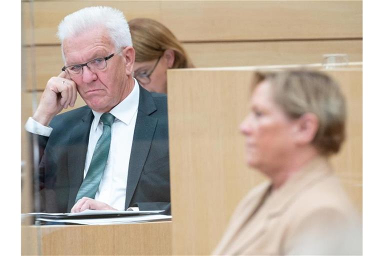 Winfried Kretschmann und Susanne Eisenmann. Foto: Sebastian Gollnow/dpa/Archiv