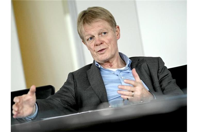 „Wir brauchen Alternativen zum Verbrenner, die für die Menschen auch bezahlbar sind“: Reiner Hoffmann. Foto: Britta Pedersen/dpa/Archiv