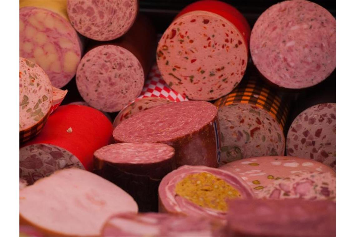 Fleisch aus Großschlachtereien: Zustimmung für höhere Preise „Wir brauchen ehrliche Preise“, sagt der Vorsitzende der Arbeitnehmergruppe der CDU/CSU-Bundestagsfraktion, Uwe Schummer. Foto: Armin Weigel/dpa