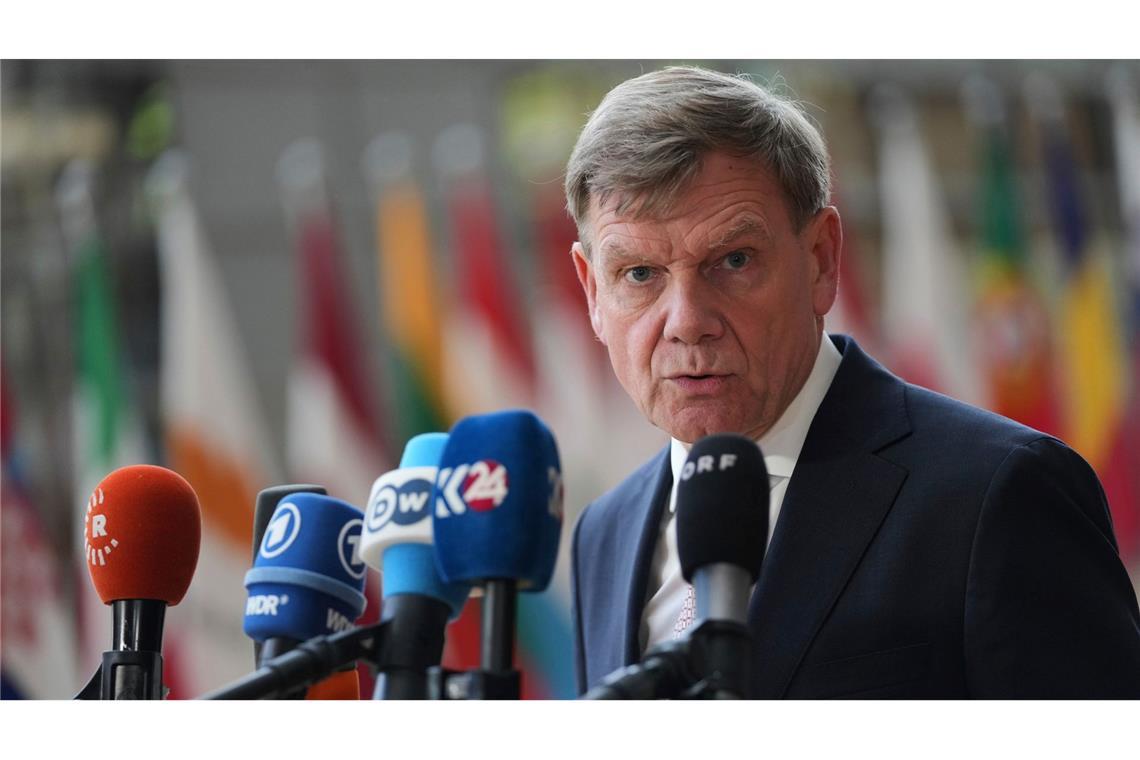 EU beschließt Ende der Wirtschaftssanktionen gegen Syrien "Wir geben dem syrischen Regime eine Chance", sagte der deutsche Außenminister Johann Wadephul.