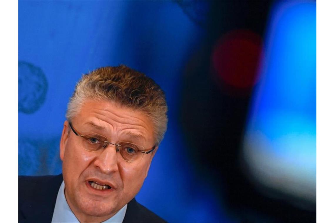 RKI-Chef: Corona-Lage in Deutschland verschlechtert sich „Wir sehen immer mehr Ausbrüche in Alten- und Pflegeheimen“: RKI-Chef Lothar Wieler. Foto: Tobias Schwarz/AFP POOL/dpa