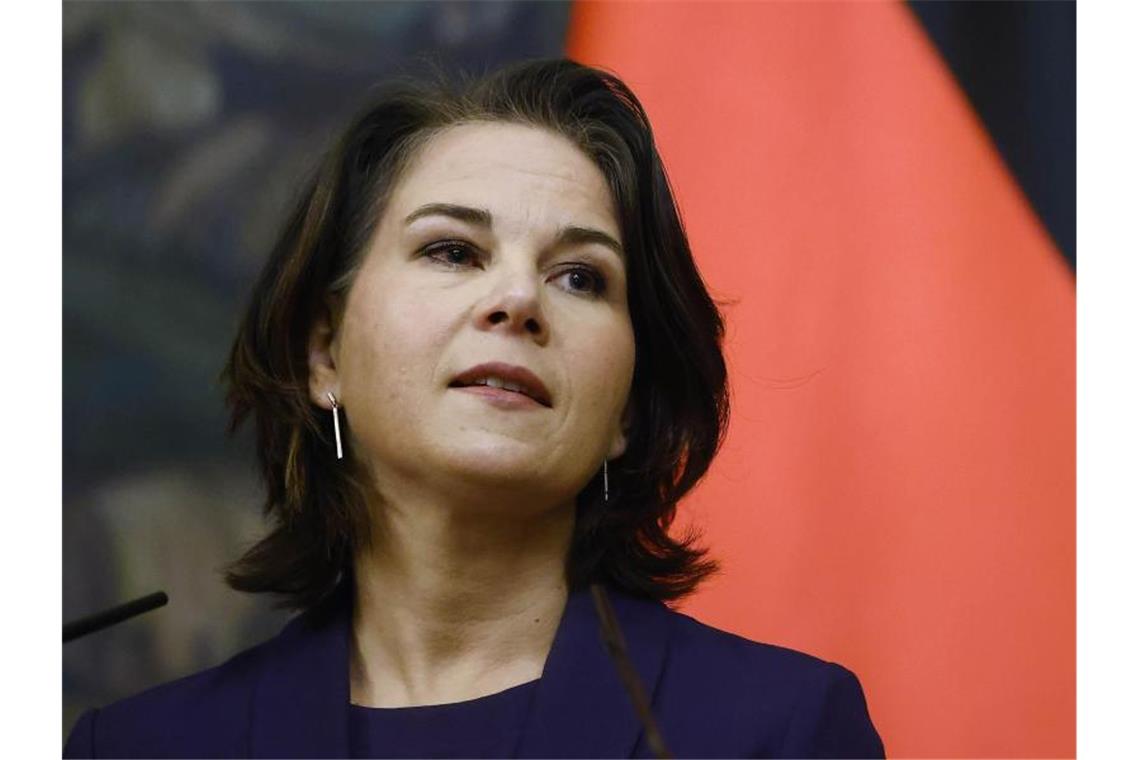 Moskau: Baerbock für Friedensgespräche im Ukraine-Konflikt „Wir sind bereit zu einem ernsthaften Dialog über gegenseitige Vereinbarungen und Schritte, die allen in Europa mehr Sicherheit bringen“: Annalena Baerbock. Foto: Maxim Shemetov/Pool Reuters/AP/dpa