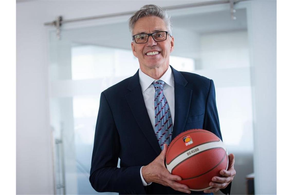 Neuer DBB-Coach mit hohen Zielen: Herbert will „Medaillen“ Wird neuer Basketball-Bundestrainer: Gordon Herbert. Foto: Marius Becker/dpa