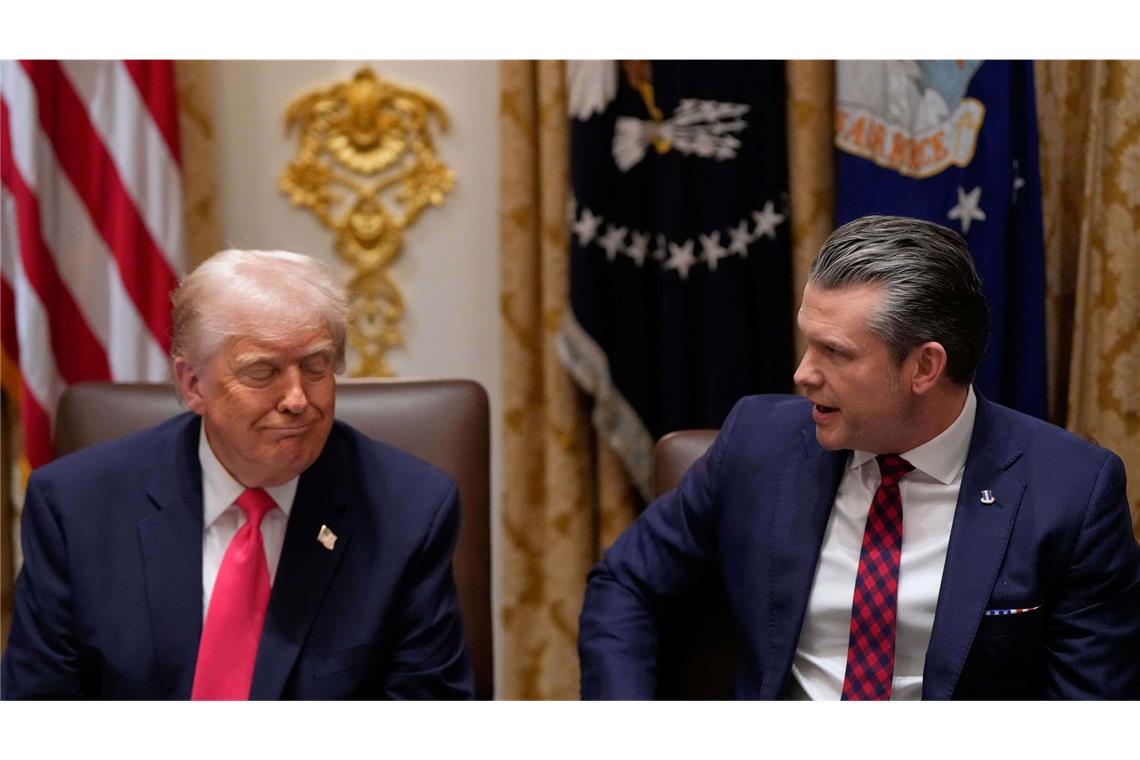 Wird Pentagon-Chef Hegseth zunehmend zur innenpolitischen Belastung für Präsident Trump? (Archivbild)