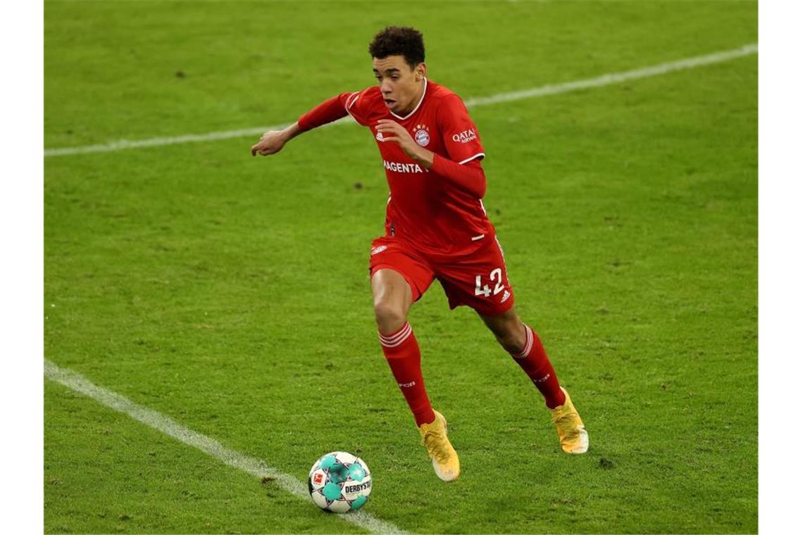 Wird von Bundestrainer Löw als „außergewöhnlich großes Talent“ gelobt: Jamal Musiala vom FC Bayern München. Foto: Alexander Hassenstein/Getty Images Europe/Pool/dpa