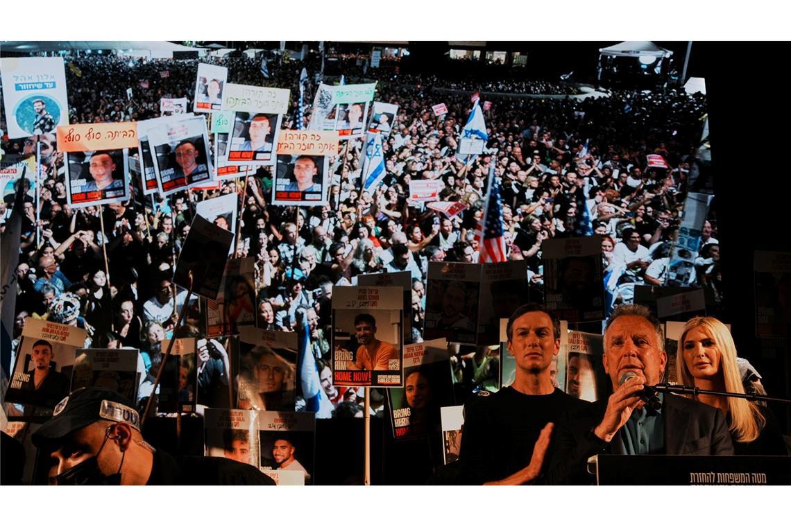 Jubel für Trump, Pfiffe für Netanjahu in Tel Aviv Witkoff wurde von Trumps Tochter Ivanka und deren Mann Jared Kushner begleitet.