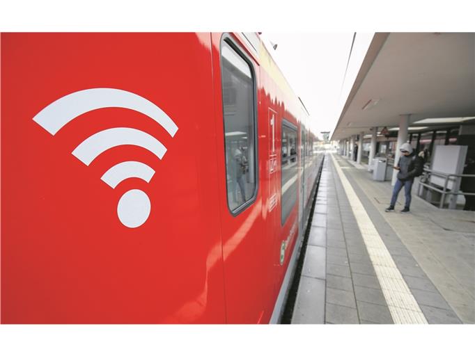 WLAN gibt es zwar schon in einigen S-Bahn-Zügen, aber noch nicht am Bahnhof. Das möchte die Stadt Backnang jetzt ändern.Foto: A. Becher