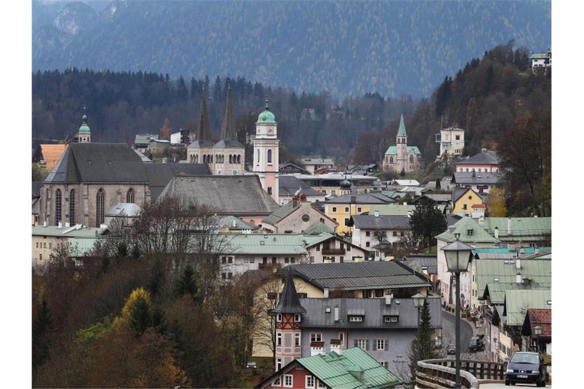 Wohn- und Geschäftshäuser in Berchtesgaden: Die oberbayerische Gemeinde hat Satzungen erlassen, um die Zahl der Zweitwohnungen künftig zu beschränken. Foto: Karl-Josef Hildenbrand
