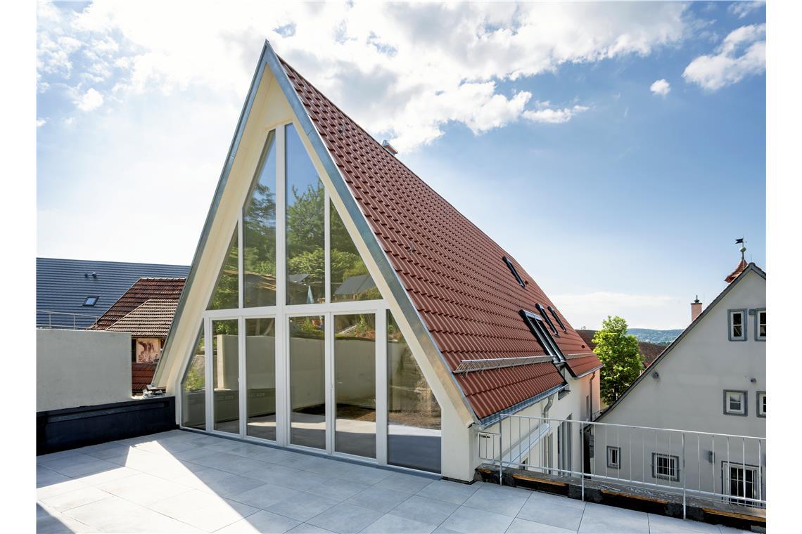 Wohnhaus auf denkmalgeschütztem Gewölbekeller, Waiblingen-Beinstein. Architektur...