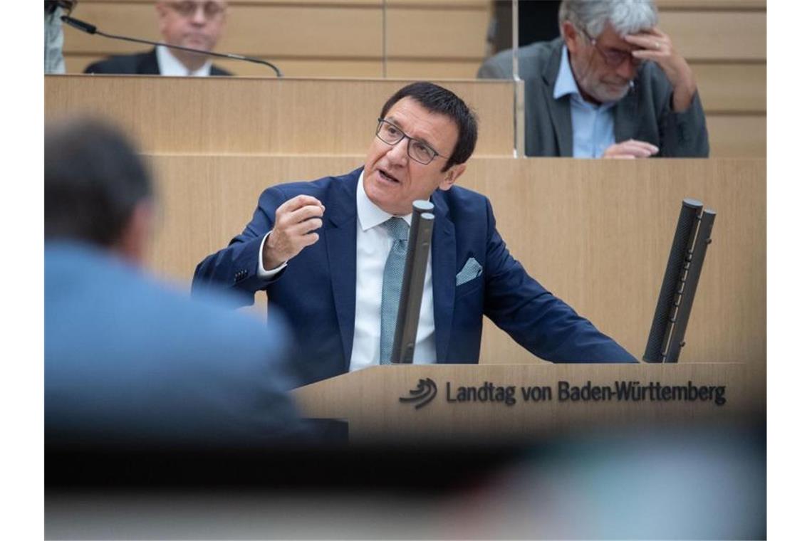 Land bietet Kommunen milliardenschweres Hilfspaket an Wolfgang Reinhart, CDU-Fraktionsvorsitzender in Baden-Württemberg. Foto: Marijan Murat/dpa/Archivbild