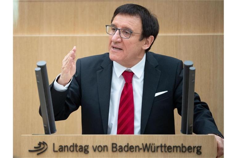 Wolfgang Reinhart (CDU) spricht im Landtag von Baden-Württemberg. Foto: Marijan Murat/dpa/Archivbild