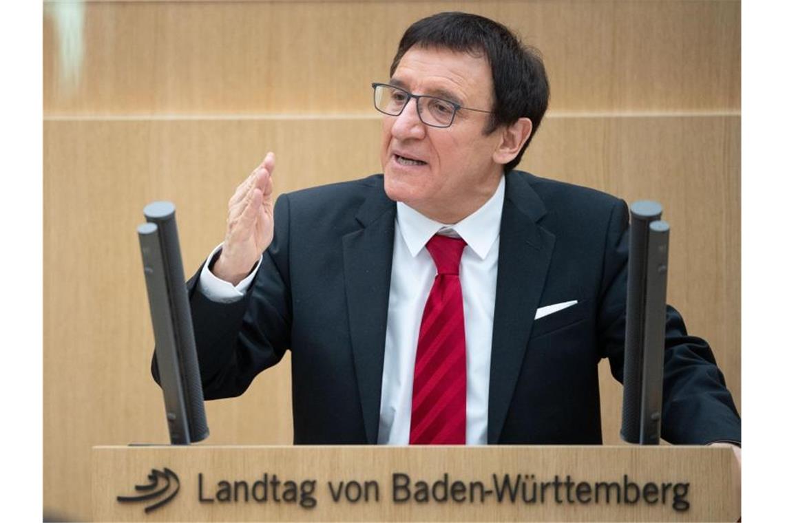 Grün-Schwarz verteidigt sich Wolfgang Reinhart, Vorsitzender der CDU-Fraktion im Landtag von Baden-Württemberg. Foto: Marijan Murat/dpa/Archivbild