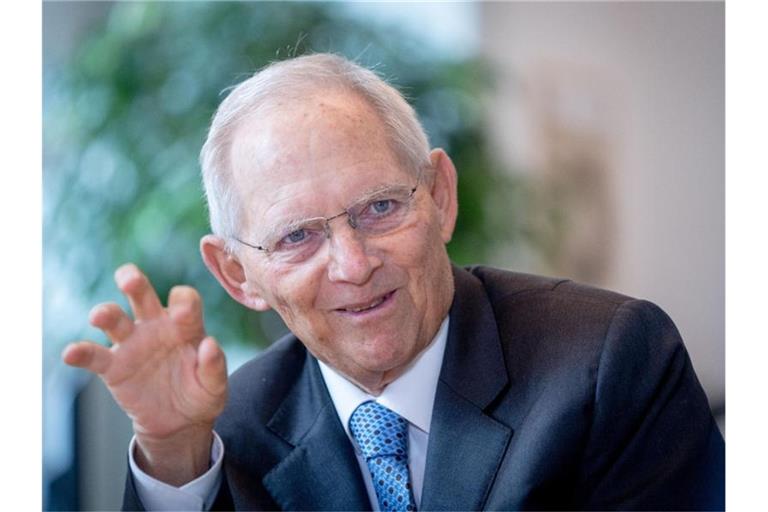 Wolfgang Schäuble (CDU) hat sich für einen schnelleren Anstieg des CO2-Preises ausgesprochen, um beim Kampf gegen den Klimawandel voranzukommen. Foto: Kay Nietfeld/dpa