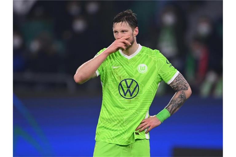 Wolfsburgs Wout Weghorst ist enttäuscht. Foto: Swen Pförtner/dpa