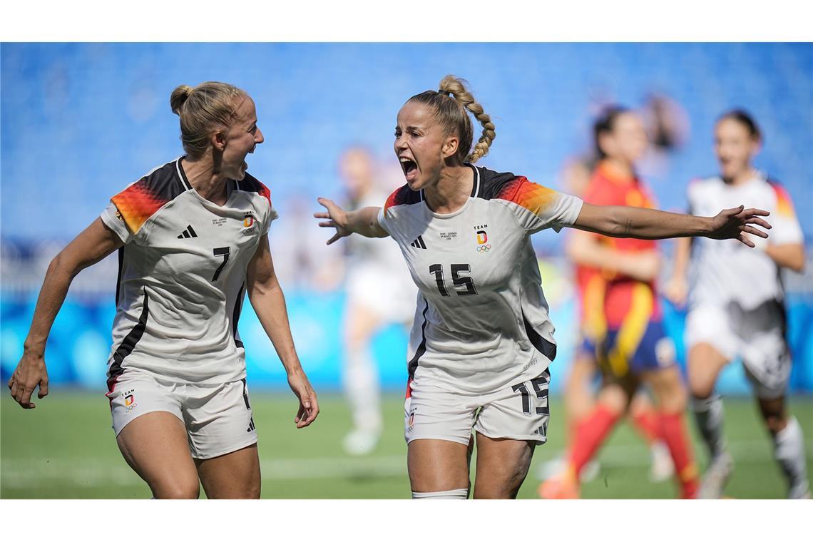 EM-Auslosung: DFB-Frauen droht England schon in der Gruppe Wollen auch bei der EM jubeln: Lea Schüller und Giulia Gwinn