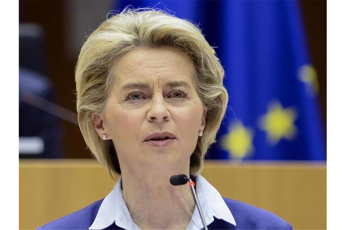 „Wollen unseren Mitgliedstaaten helfen, verantwortungsvoll und sicher die Freizügigkeit wiederherzustellen“: Ursula von der Leyen. Foto: Johanna Geron/Reuters/AP/dpa/Archiv