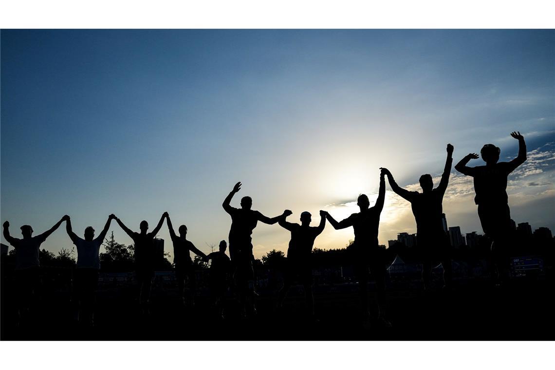 World Games 2025 - deutsche Spieler feiern nach gewonnenem Halbfinale im Faustball