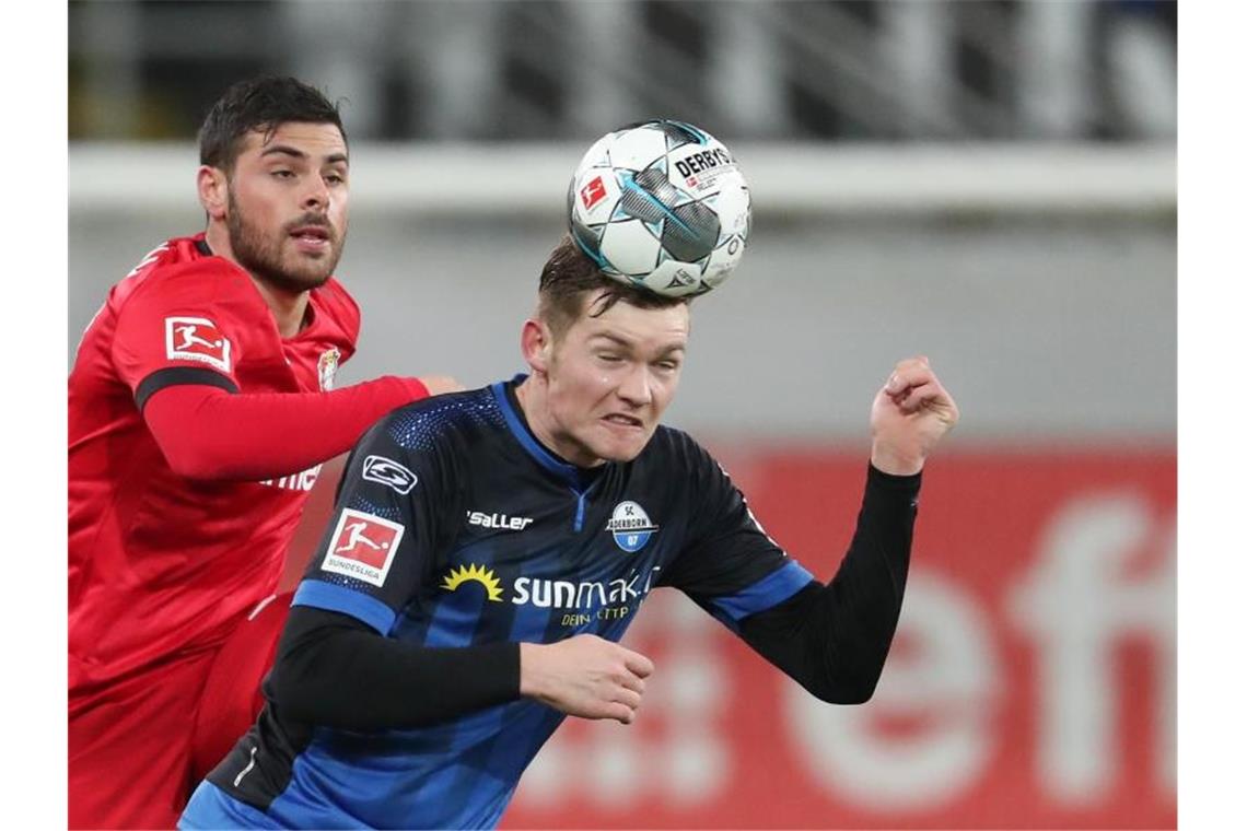 SC Paderborn stellt Teile des Teams unter Quarantäne Wurde als erster Bundesligaprofi positiv auf das Coronavirus getestet: Paderborns Luca Kilian. Foto: Friso Gentsch/dpa