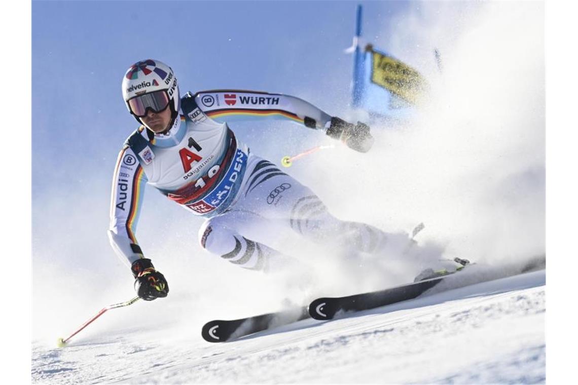 Deutsche Skifahrer verpassen Top-Ten – Odermatt gewinnt Wurde beim Weltcup-Auftakt in Söden 17.: Stefan Luitz aus Deutschland. Foto: Gian Ehrenzeller/KEYSTONE/dpa