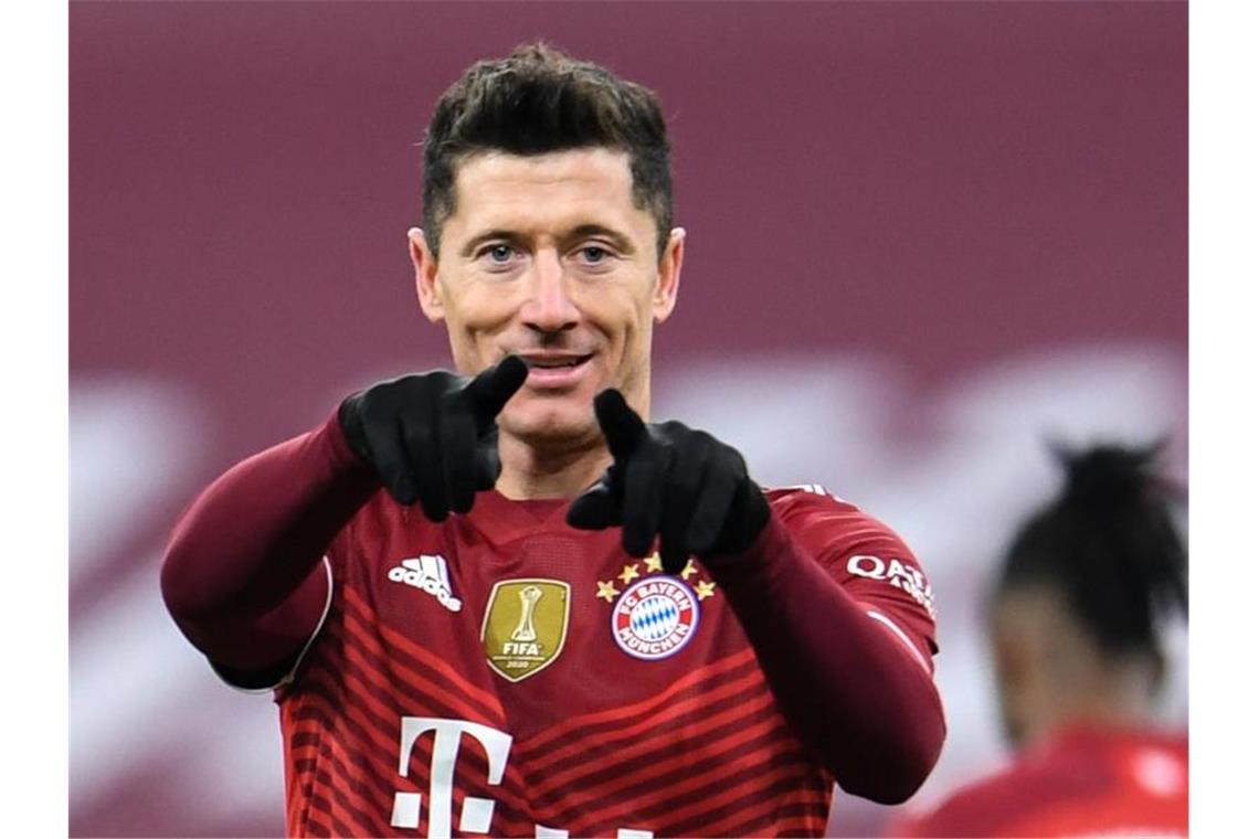 „Sehr, sehr stolz“: Robert Lewandowski wieder Weltfußballer