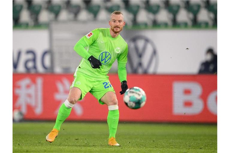 Wurde kurz vor dem Spiel gegen Stuttgart positiv auf Corona getestet: Wolfsburgs Maximilian Arnold. Foto: Swen Pförtner/dpa