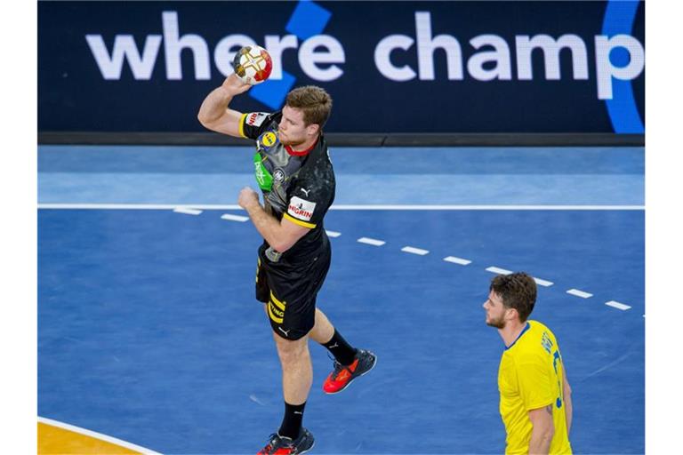 Wurde nach der Handball-WM positiv auf Corona getestet: Johannes Golla. Foto: Sascha Klahn/dpa