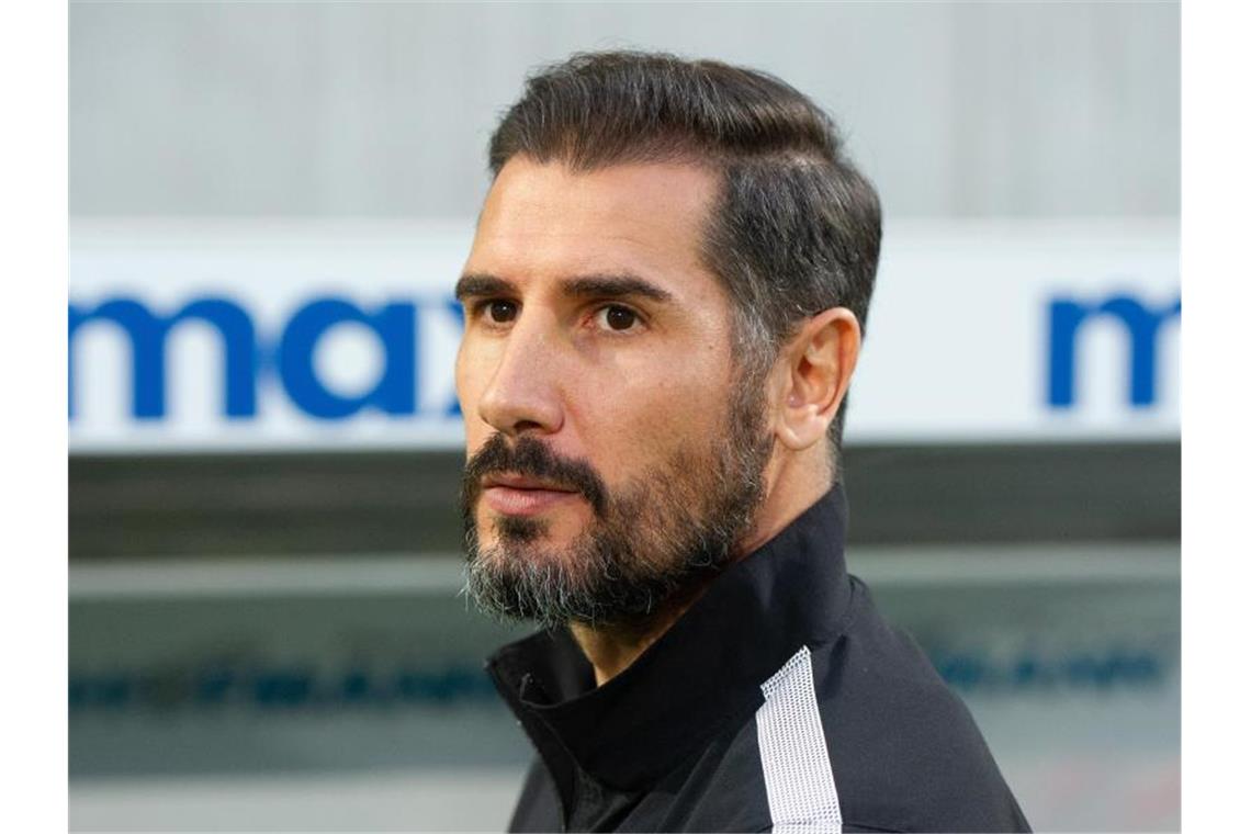 Notbremse bei Dynamo: Dresden trennt sich von Trainer Fiel Wurde wegen sportlichen Misserfolgs beurlaubt: Dynamo Dresdens Trainer Christian Fiel. Foto: Timm Schamberger/dpa
