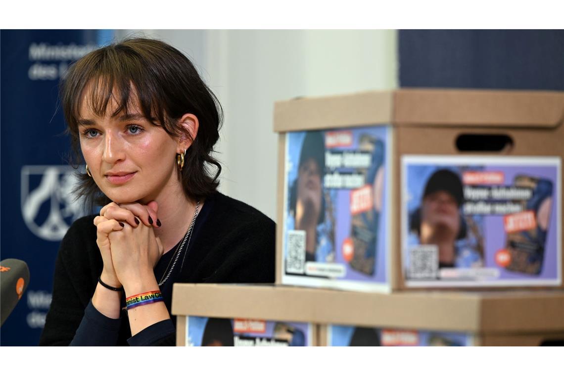 Kölnerin will Voyeur-Aufnahmen strafbar machen Yanni Gentsch will, dass Voyeur-Aufnahmen strafbar sind.
