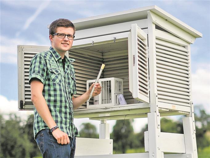 Yannick Garbe an einer seiner Wetterhütten im Bottwartal. Foto: privat