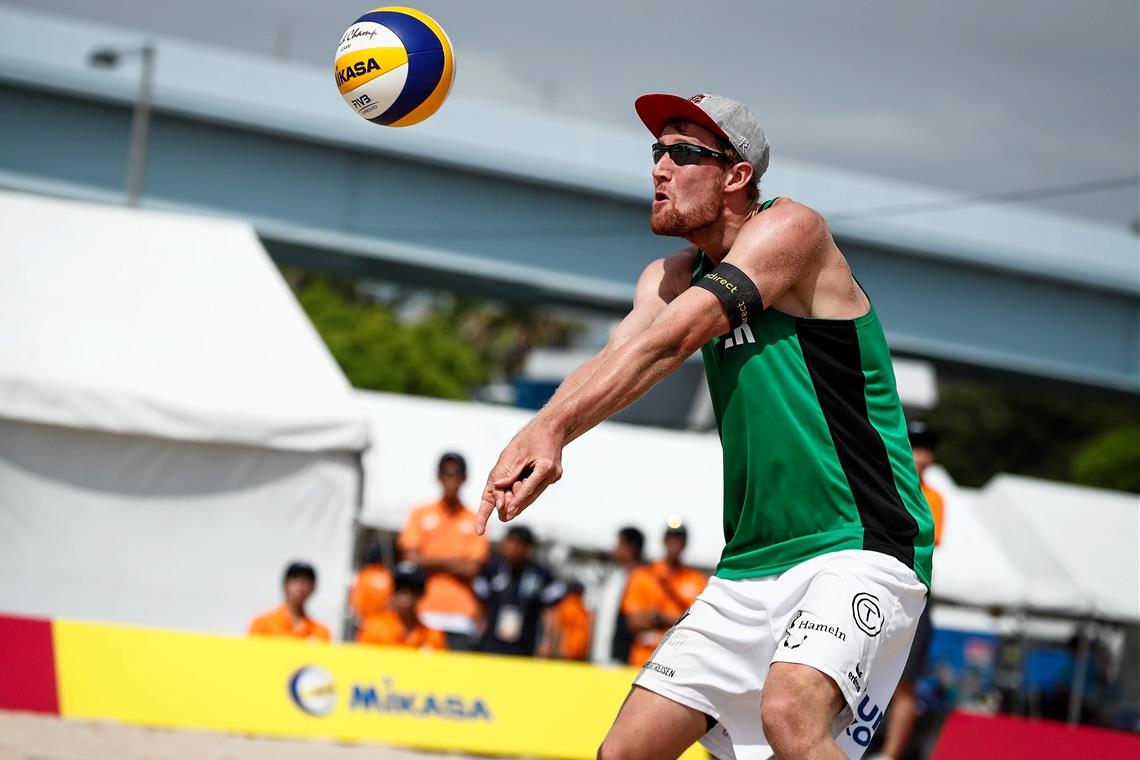 Erst in der Halle und dann im Sand sehr stark