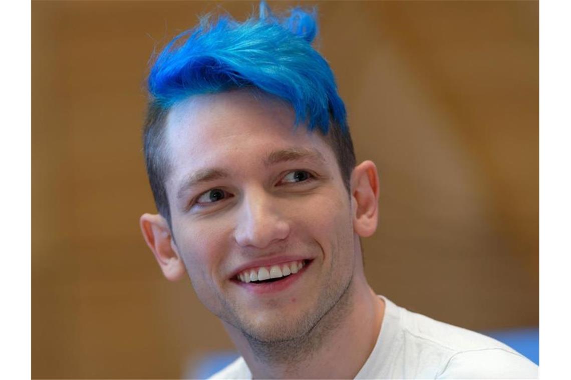 Noch einmal „Zerstörung“: Rezo prangert Korruption an Youtuber Rezo hat sich kurz vor der Bundestagswahl in der kommenden Woche noch einmal mit einem neuen Video zu Wort gemeldet. Foto: Henning Kaiser/dpa