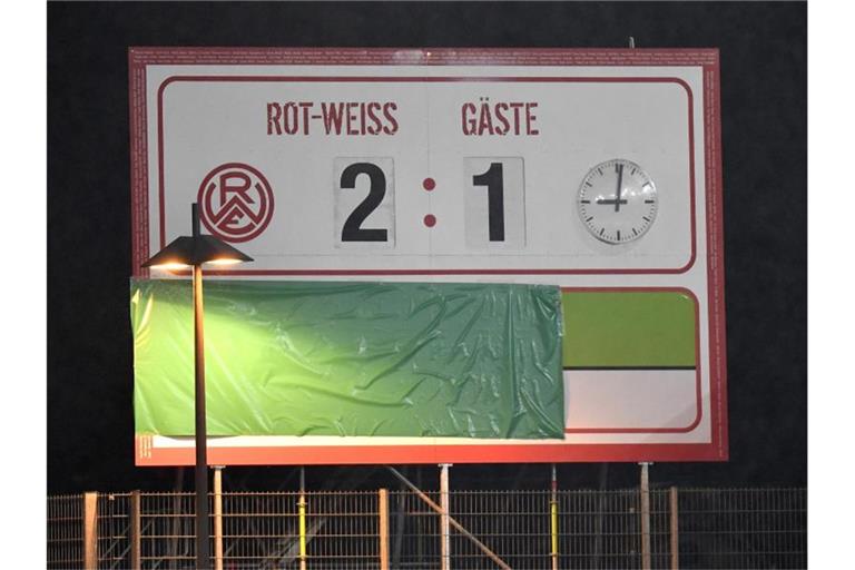 Zahlen lügen nicht; Rot-Weiss Essen besiegte Bayer Leverkusen im DFB-Pokal mit 2:1. Foto: Martin Meissner/AP POOL/dpa