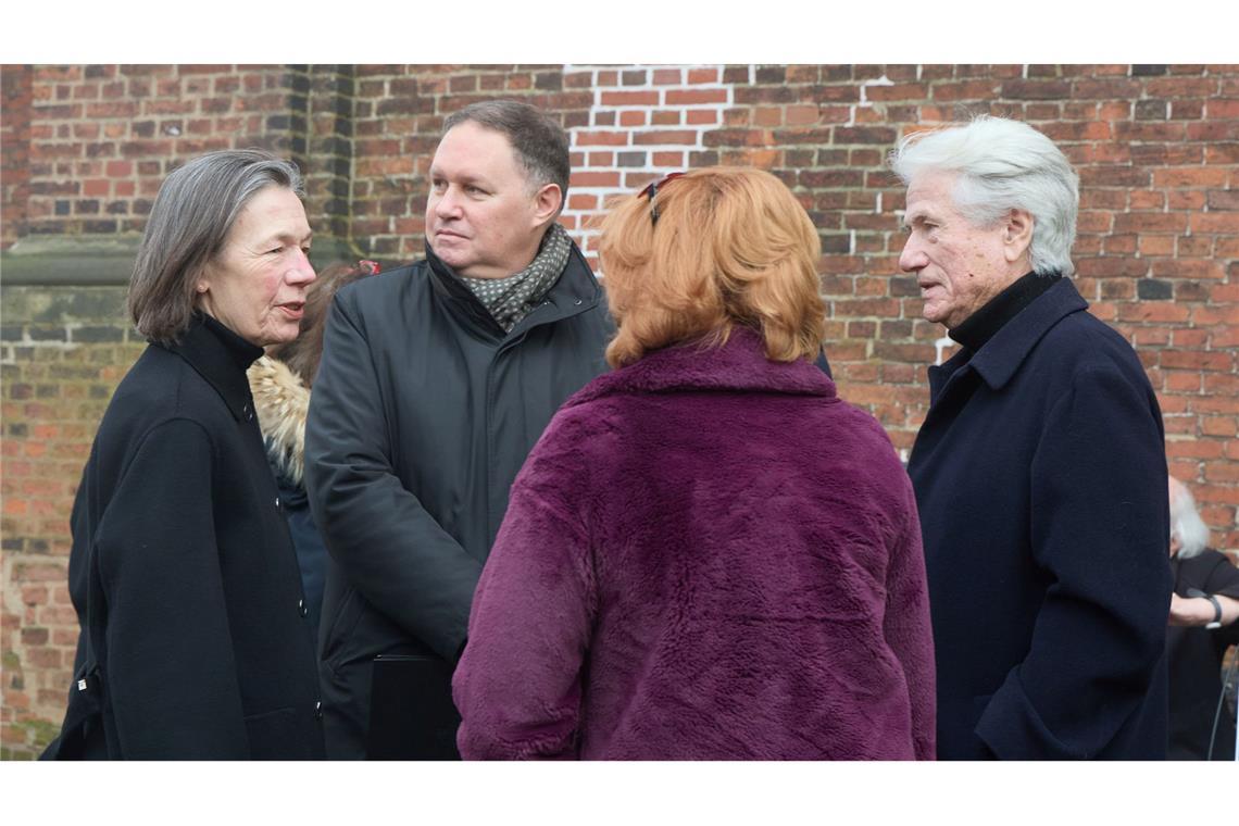 Gefühlvoller Abschied von Hannelore Hoger in Hamburg
